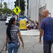 Street Veterinarians Hit LA’s “Skid Row” To Take Care Of Pets In Need